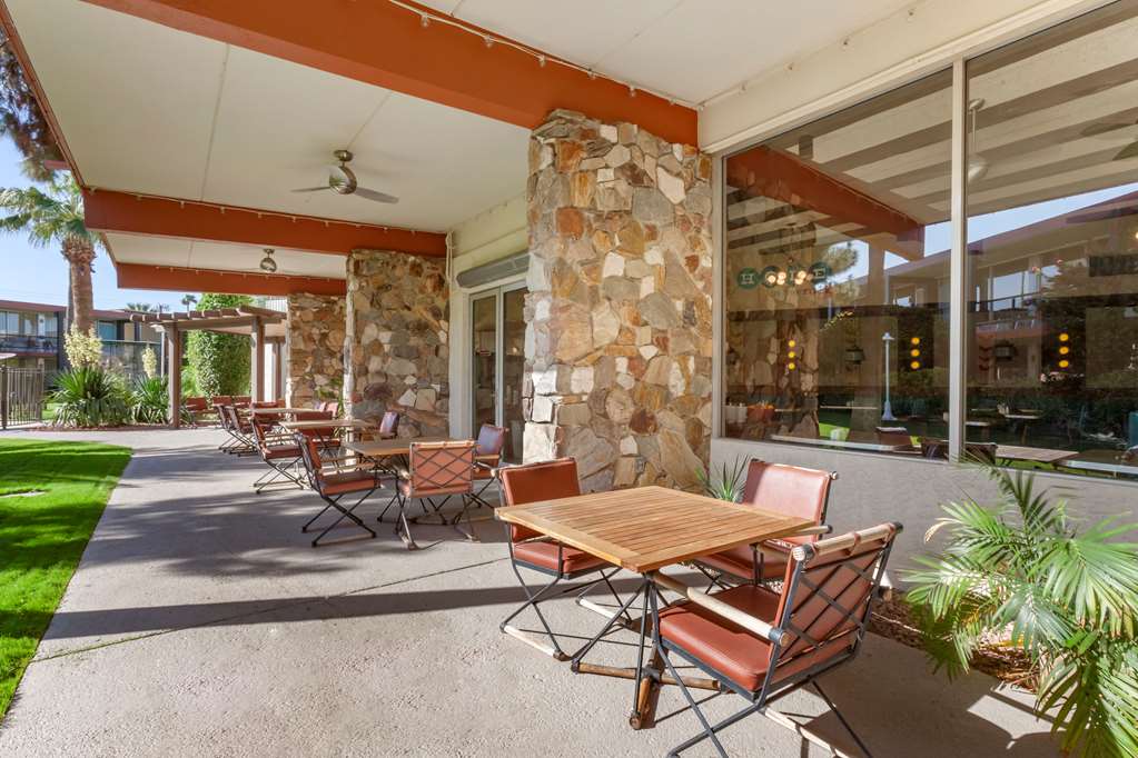 magnuson hotel papago inn