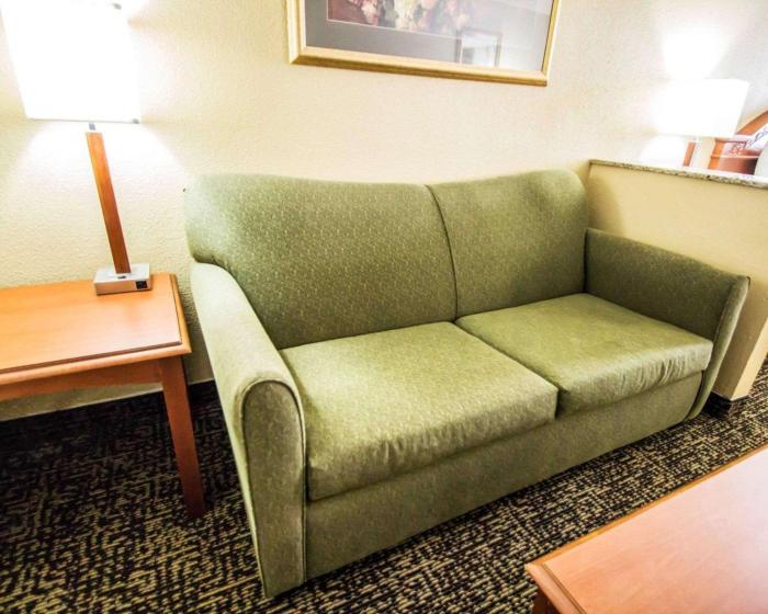 quality inn and suites winter park village area