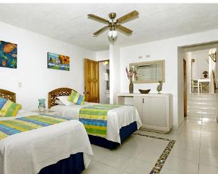 cocoplum beach hotel