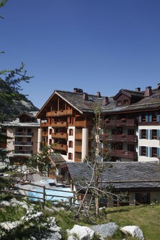 pierre and vacances premium arc 1950 le village