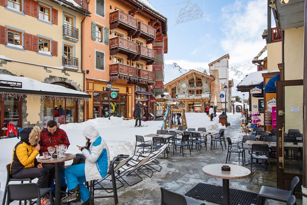 pierre and vacances premium arc 1950 le village