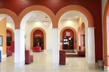 Ramada By Wyndham Fresno North,Near Fashion Fair Mall,3 star