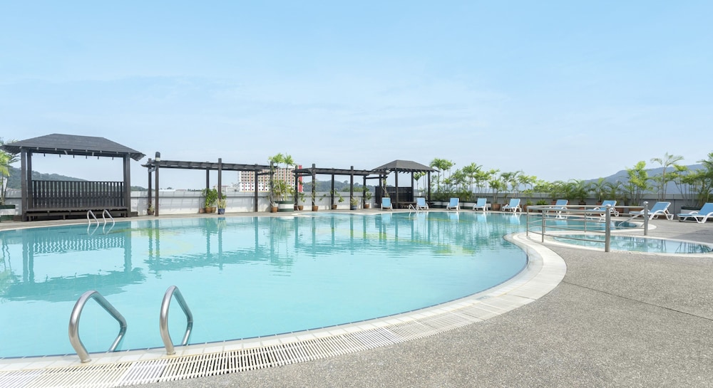 Bayview Hotel Langkawi,Near Night Market,4 star