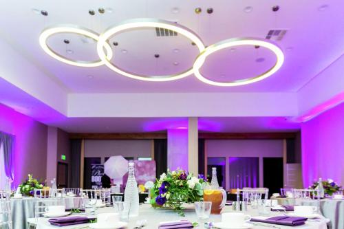 doubletree by hilton pomona