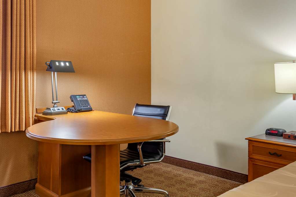 quality inn and suites raleigh durham airport