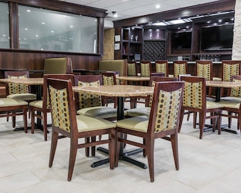 comfort inn metro airport