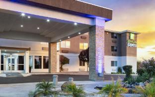holiday inn express redding north by ihg
