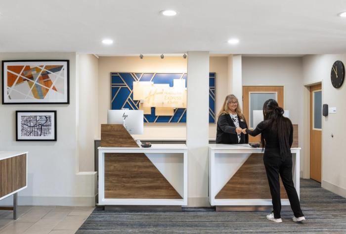 holiday inn express redding north by ihg
