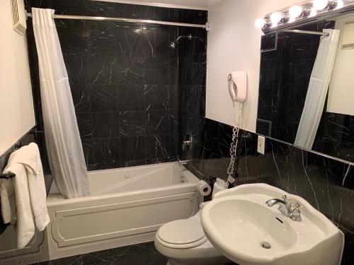 days inn by wyndham las vegas airport near the strip