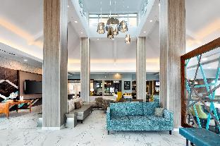 hilton garden inn halifax airport