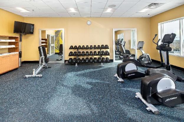 hilton garden inn halifax airport
