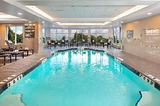 hilton garden inn halifax airport