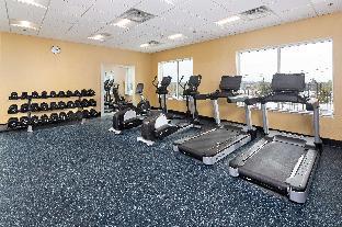 hilton garden inn halifax airport