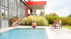 thermenhotel all in red