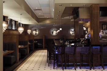 hilton garden inn des moines airport