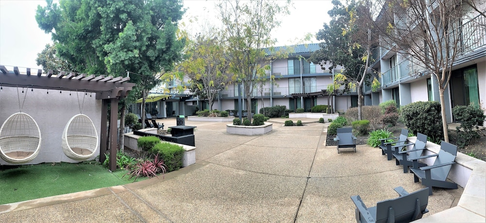 holiday inn dublin pleasanton by ihg