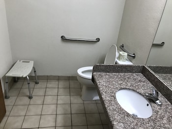 econo lodge midtown
