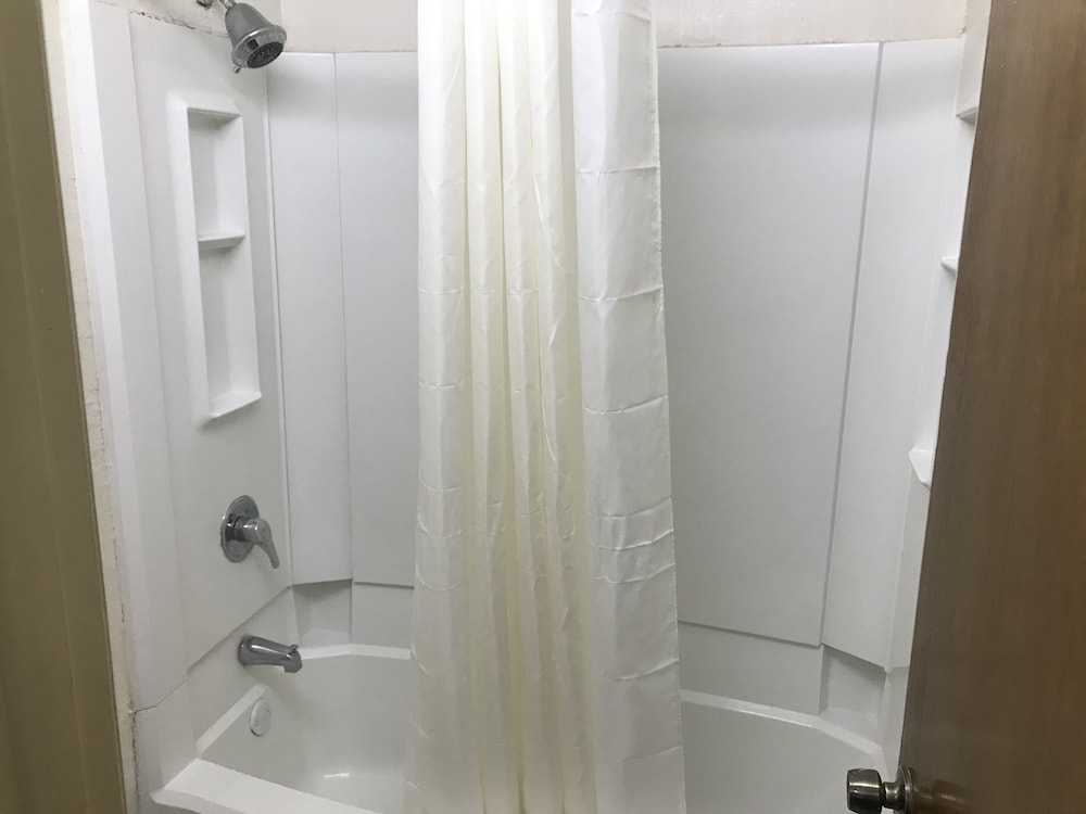 econo lodge midtown