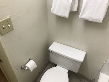 econo lodge midtown