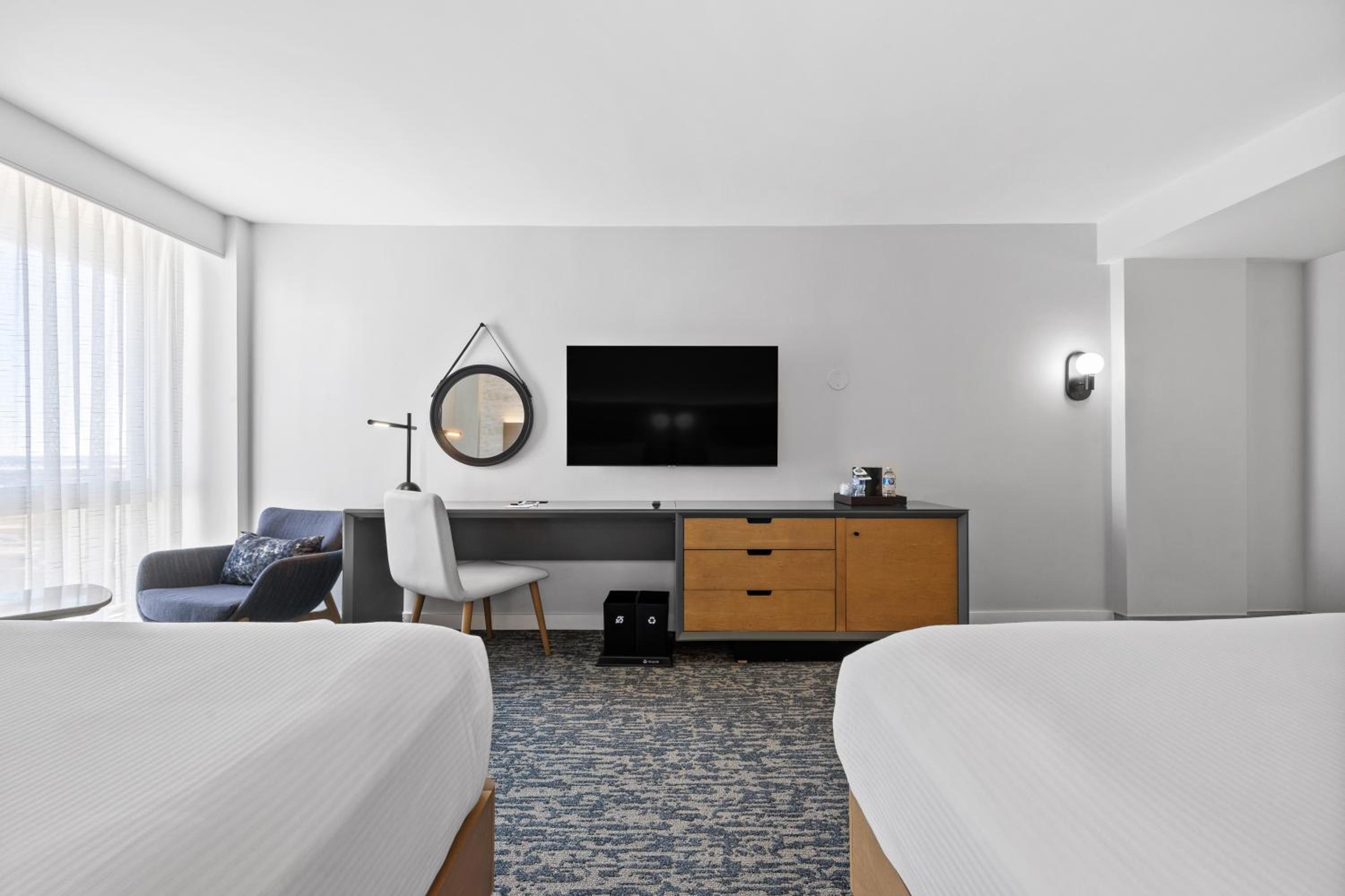 doubletree by hilton new york jfk airport