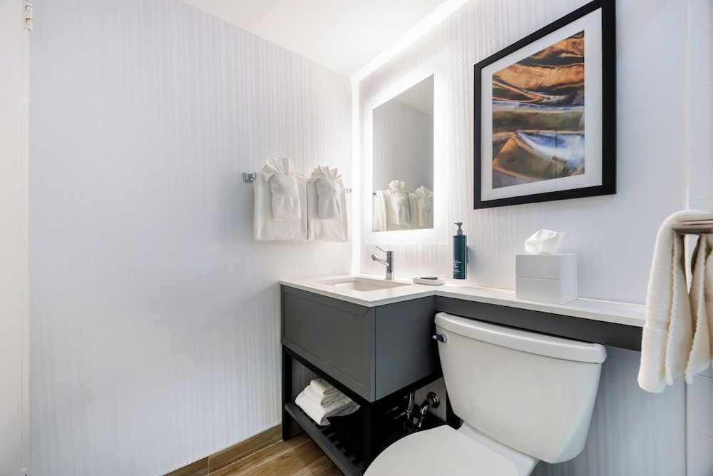 doubletree by hilton new york jfk airport