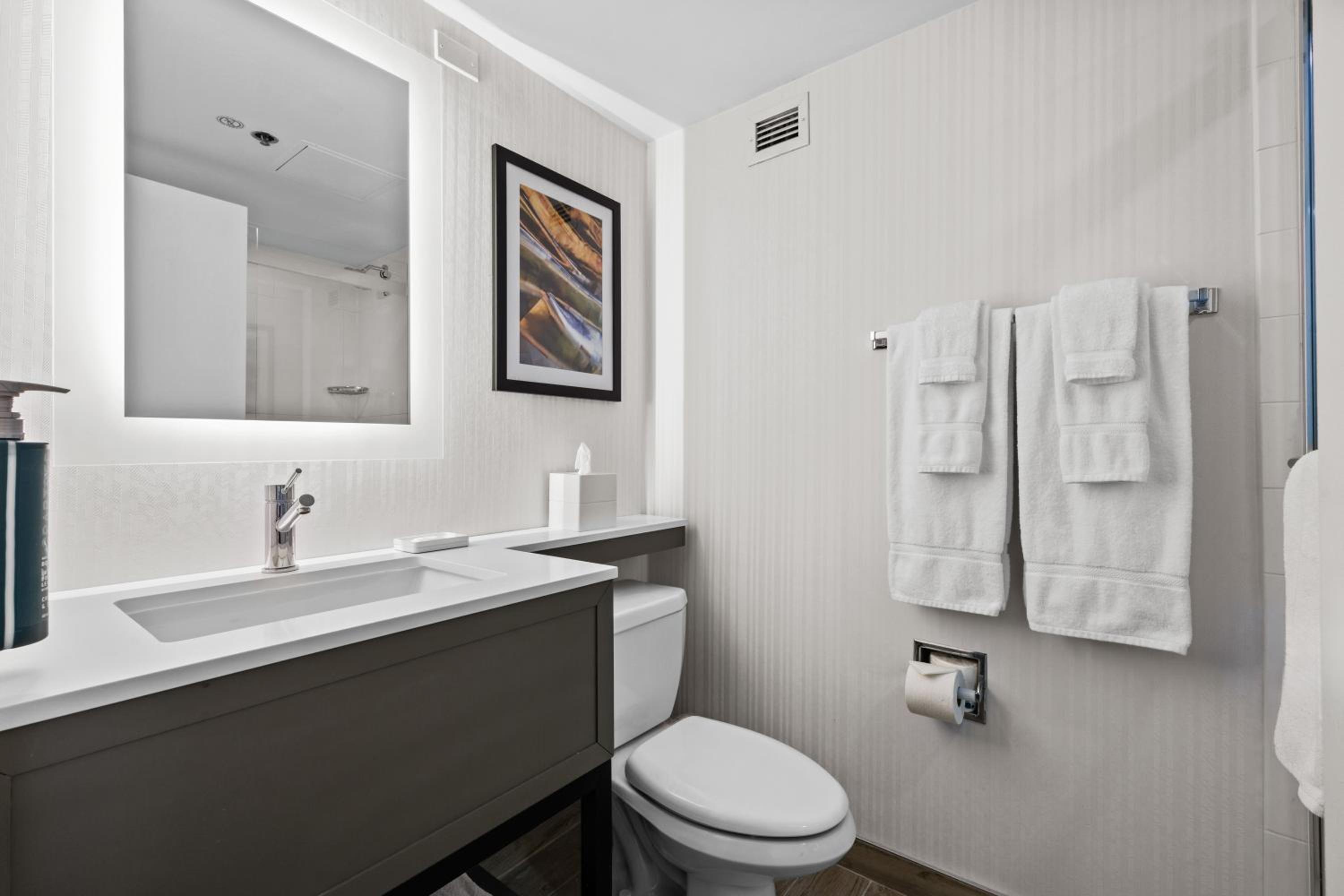 doubletree by hilton new york jfk airport