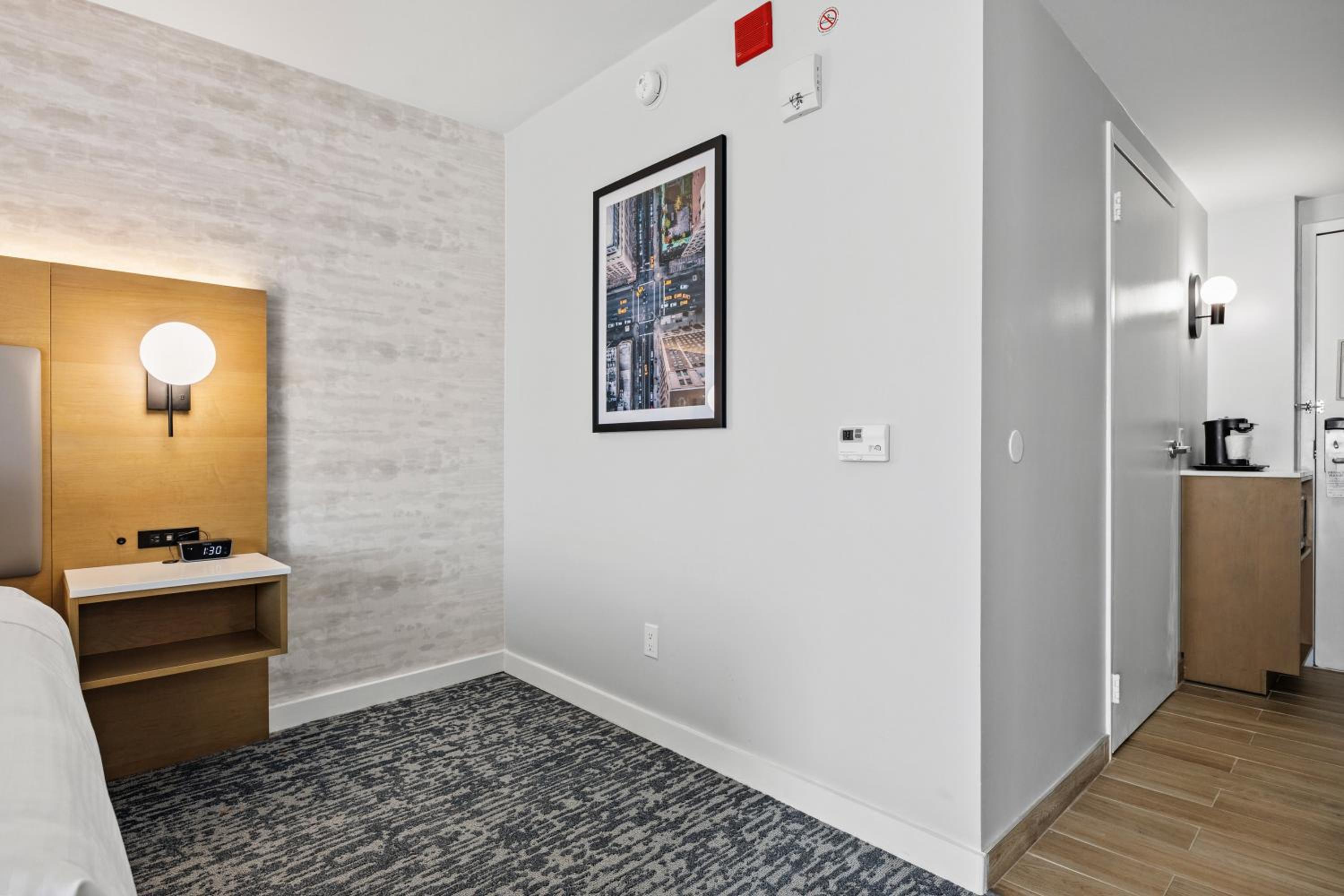 doubletree by hilton new york jfk airport