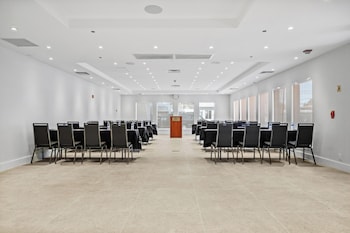 doubletree by hilton new york jfk airport