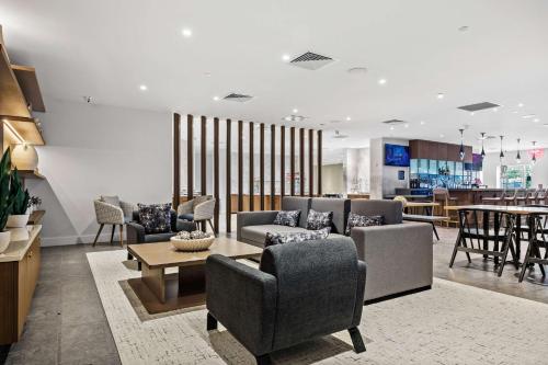 doubletree by hilton new york jfk airport