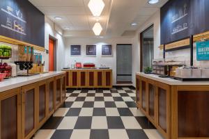 hampton inn kansas city lees summit