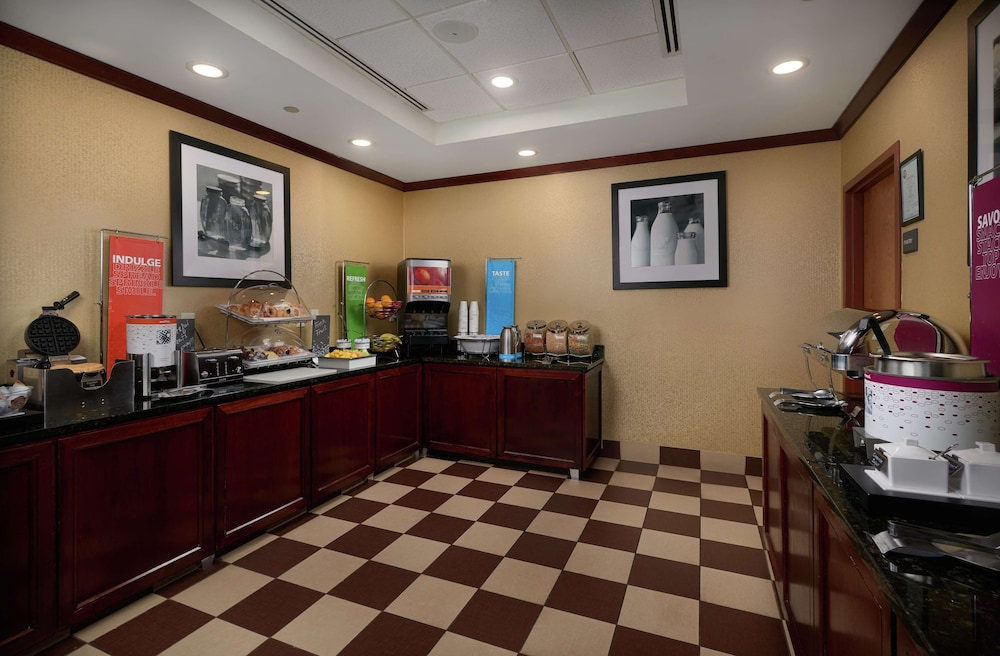 hampton inn newport news yorktown