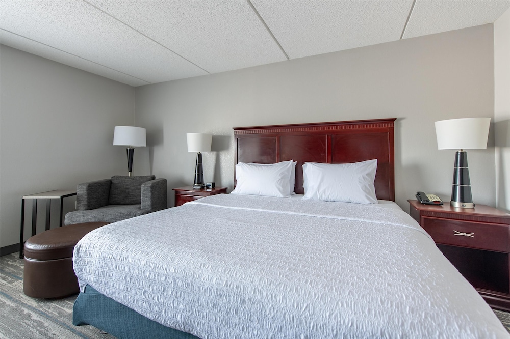 hampton inn newport news yorktown