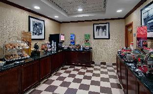 hampton inn newport news yorktown