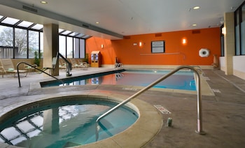 embassy suites by hilton denver central park