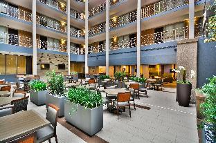 embassy suites by hilton denver central park