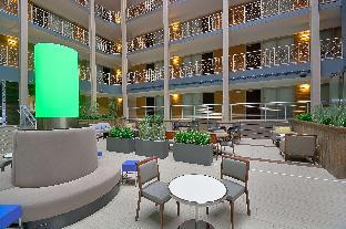 embassy suites by hilton denver central park