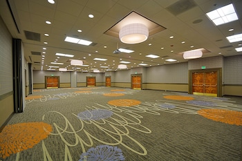 embassy suites by hilton denver central park