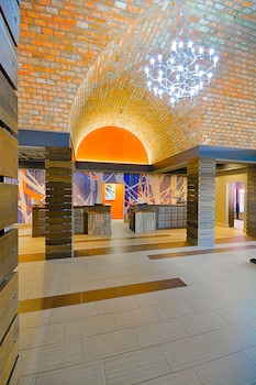 embassy suites by hilton denver central park