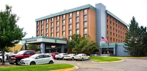 embassy suites by hilton denver central park