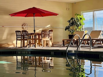 econo lodge wausau rothschild