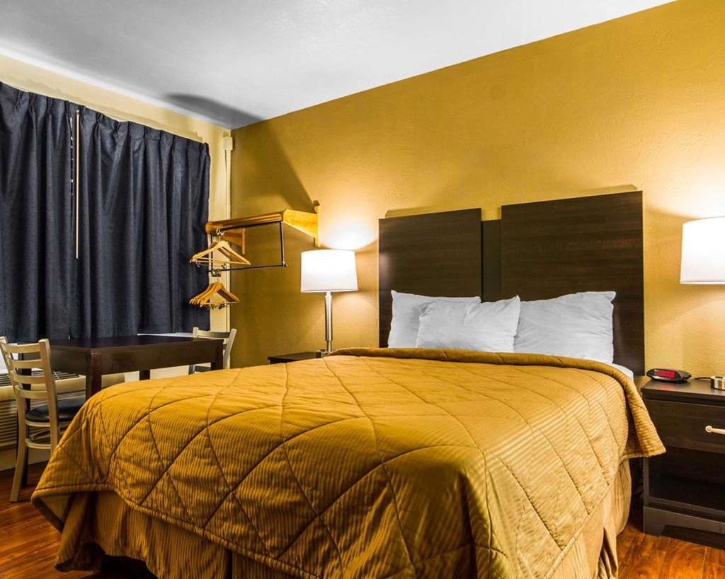 econo lodge sacramento convention center