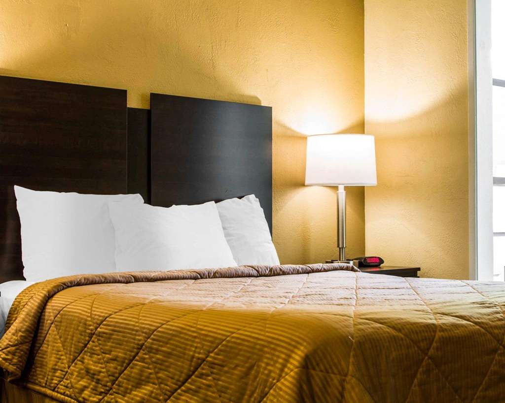 econo lodge sacramento convention center