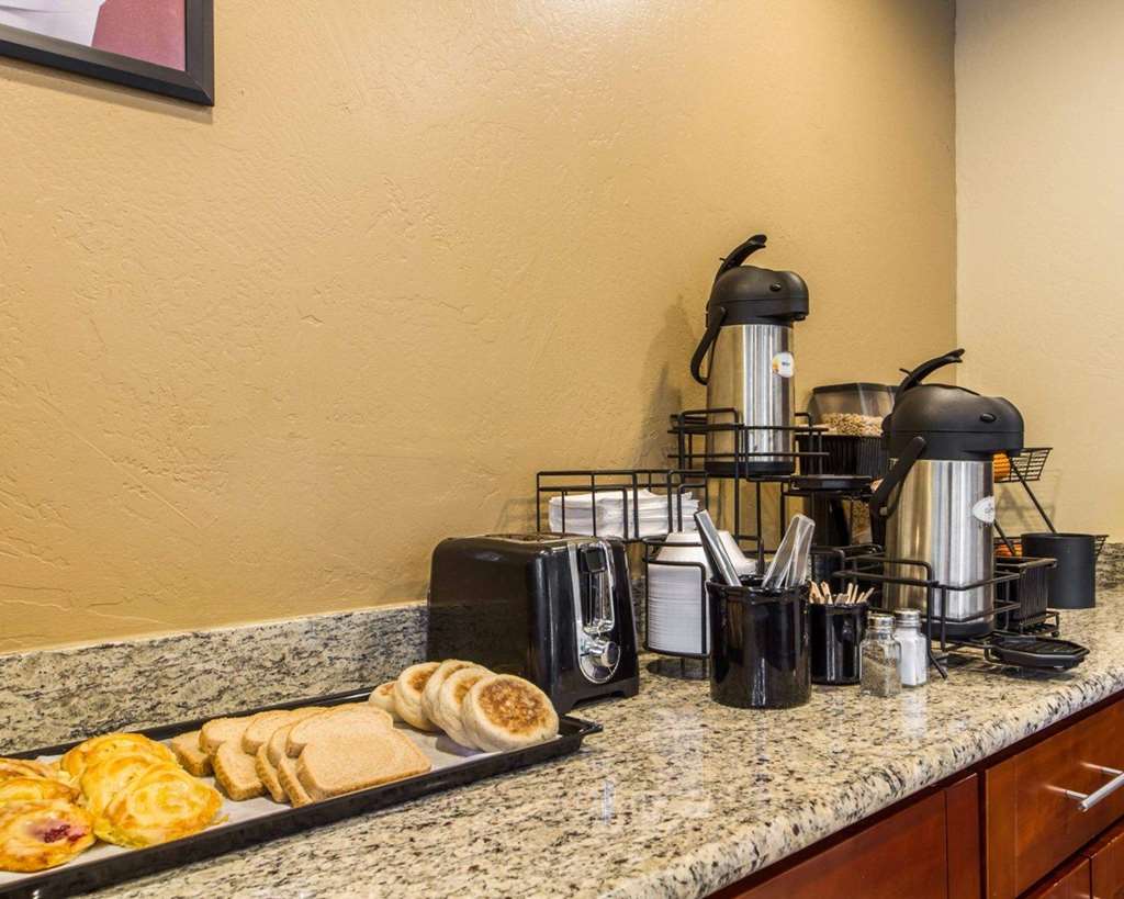 econo lodge sacramento convention center