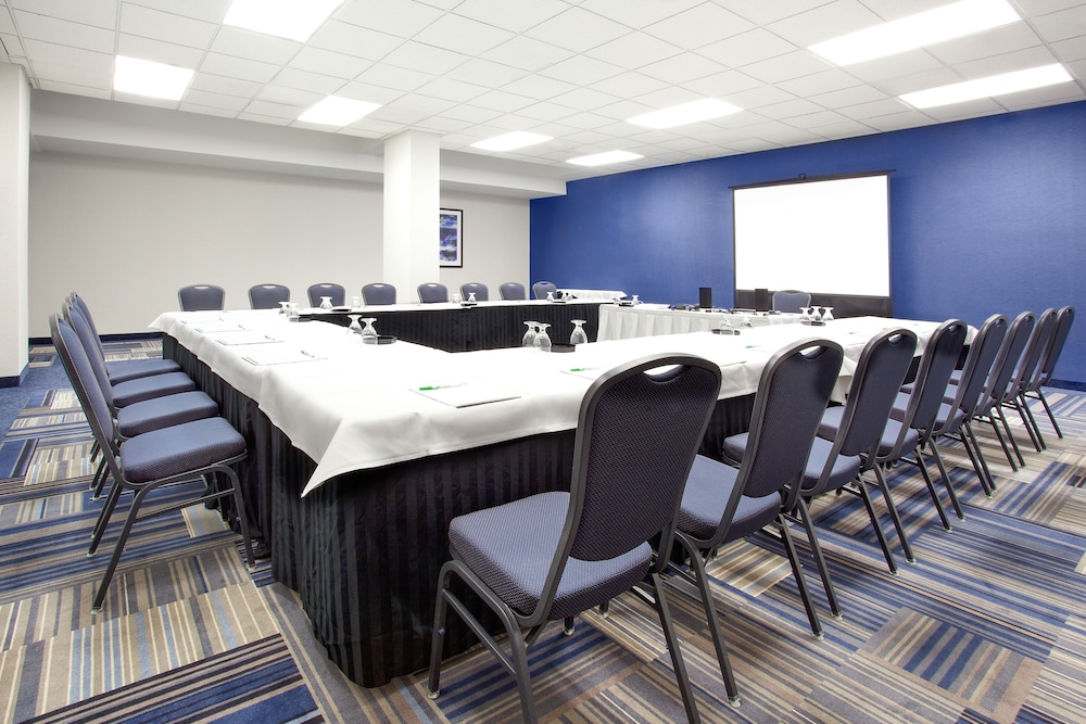 holiday inn ottawa east by ihg