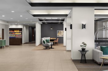 Holiday Inn Ottawa East By Ihg,Nottawa>>Gloucester,3 star