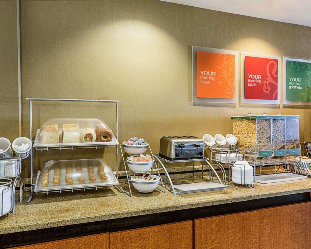 comfort inn and suites southwest fwy at westpark