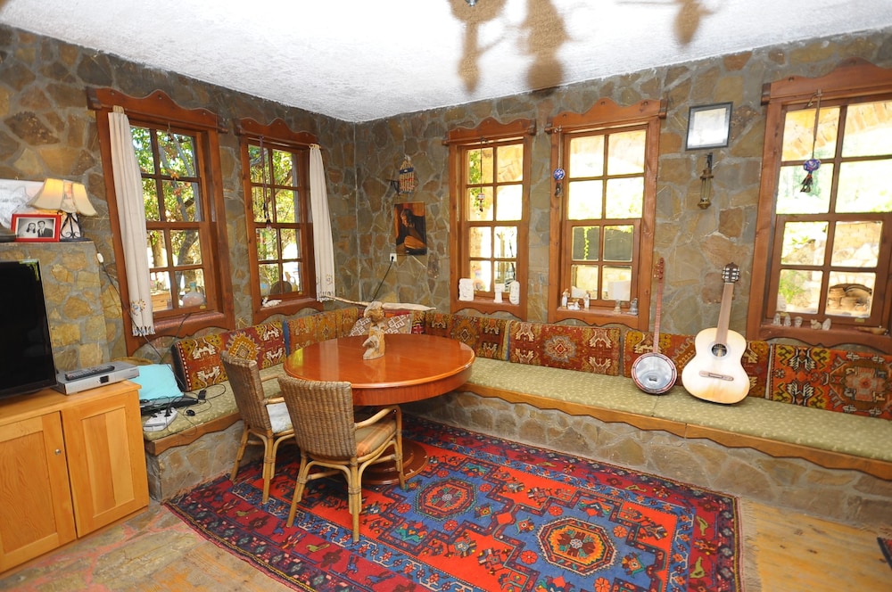 koyevi olympos countryhouse