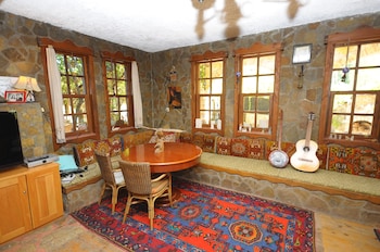 koyevi olympos countryhouse