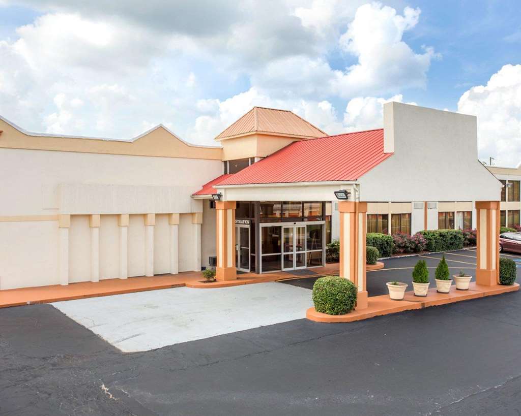 rodeway inn stone mountain