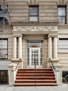central park west hostel